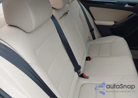 2016 Volkswagen Jetta 1.8T Sel из США, поврежденный, VIN 3VWL07AJ3GM297959